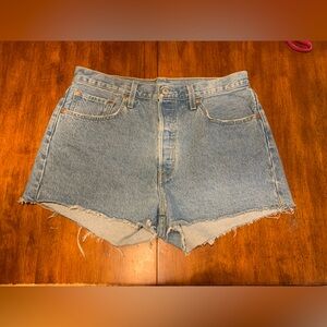 Vintage Classic Light Blue Levi’s 501 Denim Cutoff Shorts